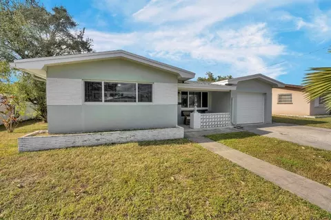 1020 E Hawthorne, Hollywood, FL 33021
