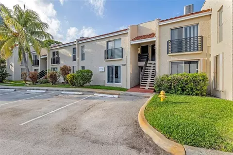 5304 NE 6th Ave #F, Oakland Park, FL 33334
