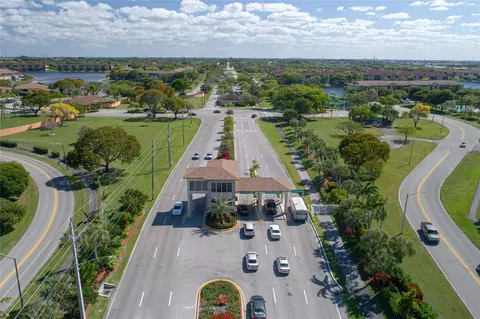 12600 SW 5th Ct #410 L, Pembroke Pines, FL 33027
