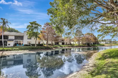 3725 Cocoplum Cir #3551, Coconut Creek, FL 33063