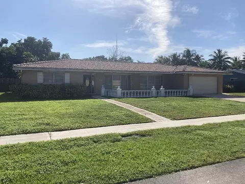 7040 NW 7th St, Plantation, FL 33317
