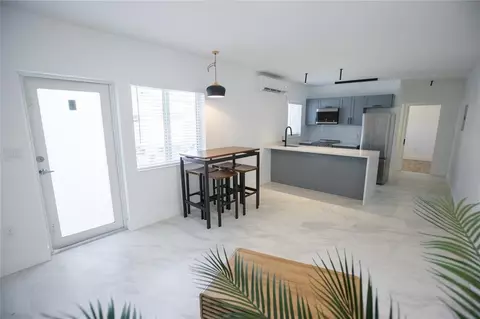 1112 NE 17 Ter, Fort Lauderdale, FL 33304