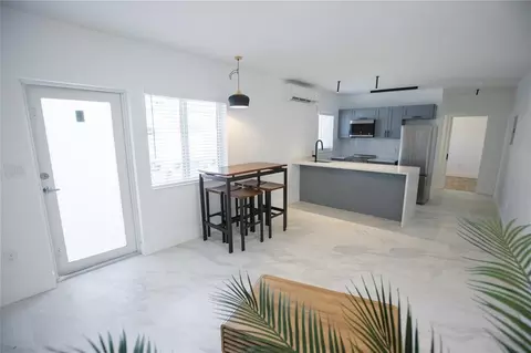 1112 NE 17, Fort Lauderdale, FL 33304