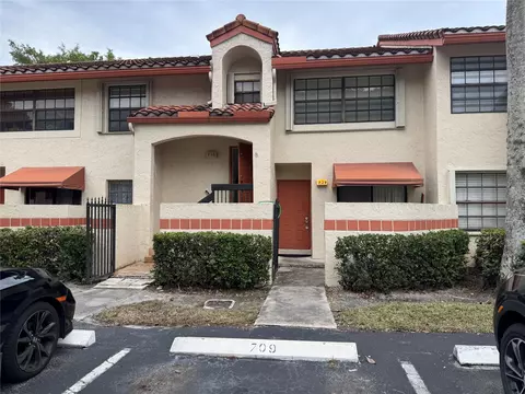 710 Congressional Way #710, Deerfield Beach, FL 33442