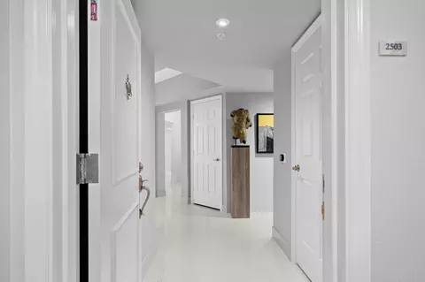 411 N New River Dr #2503, Fort Lauderdale, FL 33301
