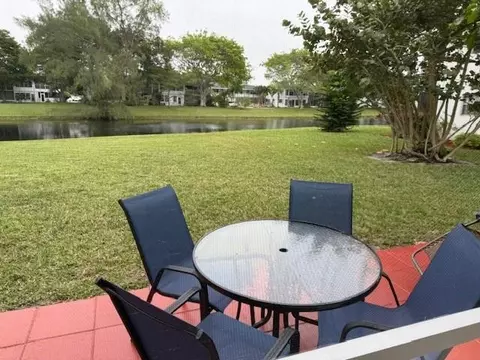 8 Tilford A #8, Deerfield Beach, FL 33442