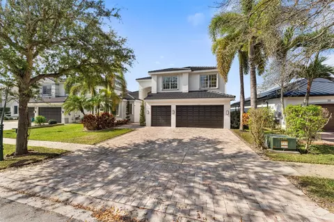 5318 SW 195th Ter, Miramar, FL 33029