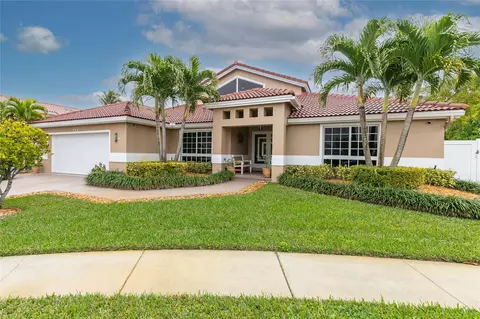 935 NW 202, Pembroke Pines, FL 33029