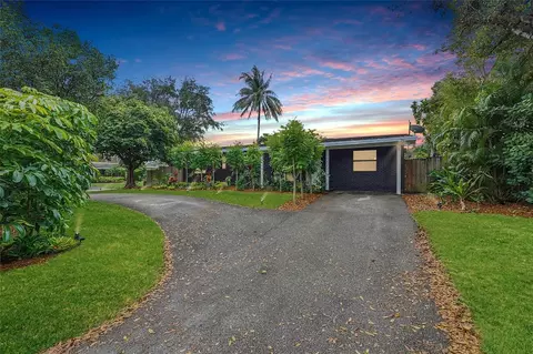 300 NW 28th, Wilton Manors, FL 33311