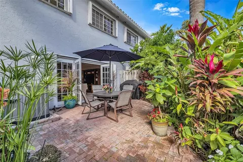 917 NE 3rd #11, Fort Lauderdale, FL 33301