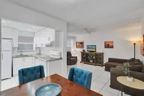 1840 Dewey #308, Hollywood, FL 33020