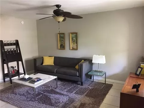 2741 NE 8th Ave #14, Wilton Manors, FL 33334