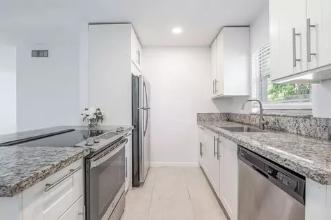 1811 SW 24th St, Fort Lauderdale, FL 33315