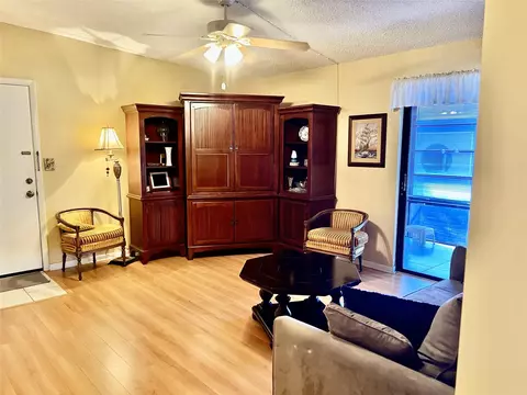 7737 Ashmont Cir #F205, Fort Lauderdale, FL 33321