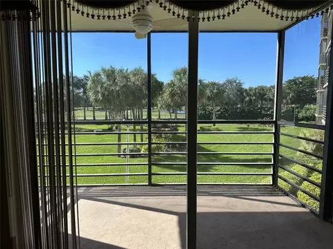 900 Saint Charles #222, Pembroke Pines, FL 33026