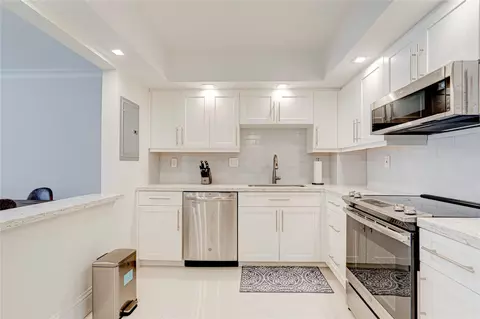3750 Galt Ocean Dr #604, Fort Lauderdale, FL 33308