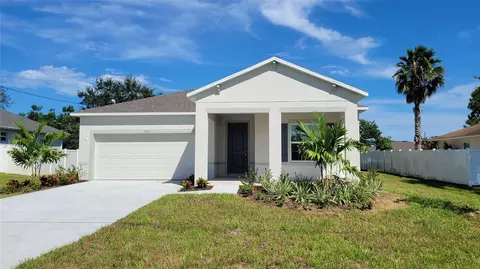 2049 SE Aneci St, Port Saint Lucie, FL 34984