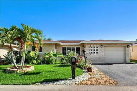 1120 NW 48th Pl, Pompano Beach, FL 33064