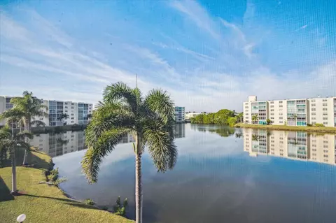 131 SE 3rd Ave #302, Dania Beach, FL 33004