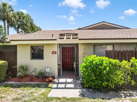 81 Meadows Dr #81, Boynton Beach, FL 33436