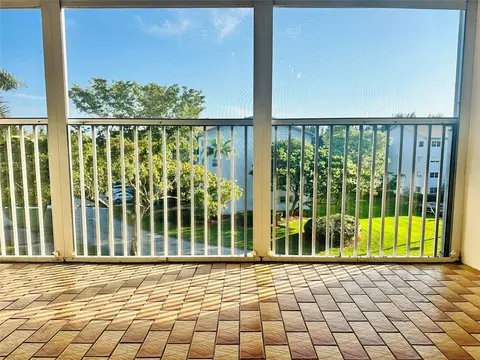 12500 SW 5th Ct #410, Hollywood, FL 33027