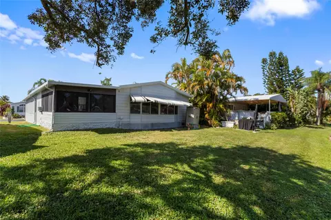 6490 NW 37th Ave, Coconut Creek, FL 33073