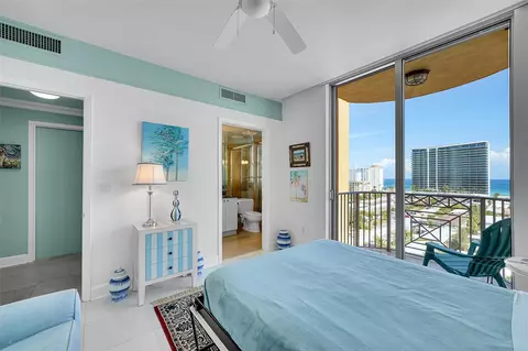 Bedroom - 821 N Riverside Dr #PH2, Pompano Beach, FL 33062 photo 8 of 12
