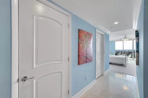 Entry Way - 821 N Riverside Dr #PH2, Pompano Beach, FL 33062 photo 8 of 9