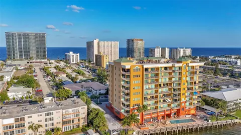 Other - 821 N Riverside Dr #PH2, Pompano Beach, FL 33062 photo 9 of 13