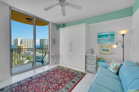 Bedroom - 821 N Riverside Dr #PH2, Pompano Beach, FL 33062 photo 9 of 12