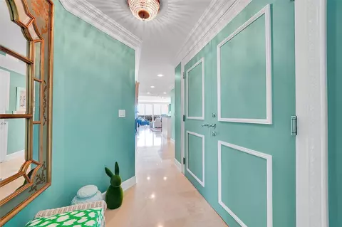 Entry Way - 821 N Riverside Dr #PH2, Pompano Beach, FL 33062 photo 4 of 9