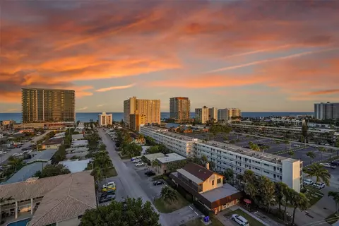 View/Area - 821 N Riverside Dr #PH2, Pompano Beach, FL 33062 photo 13 of 25
