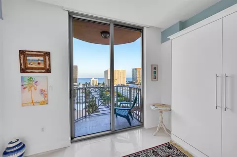 Bedroom - 821 N Riverside Dr #PH2, Pompano Beach, FL 33062 photo 11 of 12