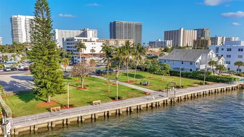 View/Area - 821 N Riverside Dr #PH2, Pompano Beach, FL 33062 photo 23 of 25