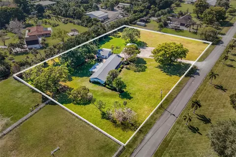 17400 SW 68th Ct, Southwest Ranches, FL 33331