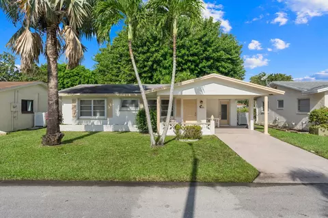 5013 NW 49th Rd, Tamarac, FL 33319