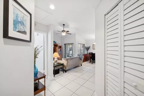 1571 Springside Dr, Weston, FL 33326