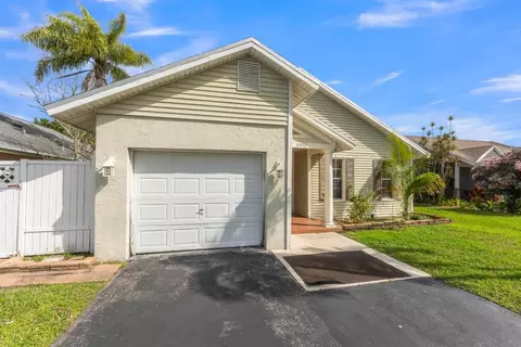 4452 NW 99, Sunrise, FL 33351
