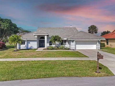 10718 Cypress Bend Dr, Boca Raton, FL 33498