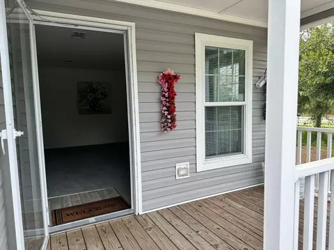 636 Pine Cone Ave, Clewiston, FL 33440