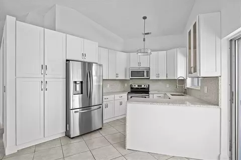 1975 NW 191, Pembroke Pines, FL 33029