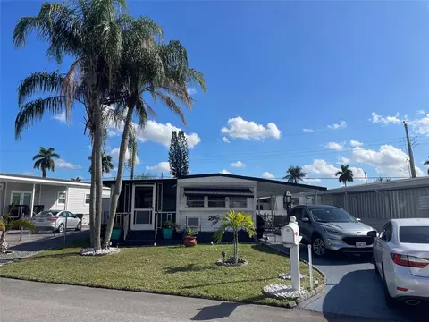 8610 SW 18th Ct, Davie, FL 33324