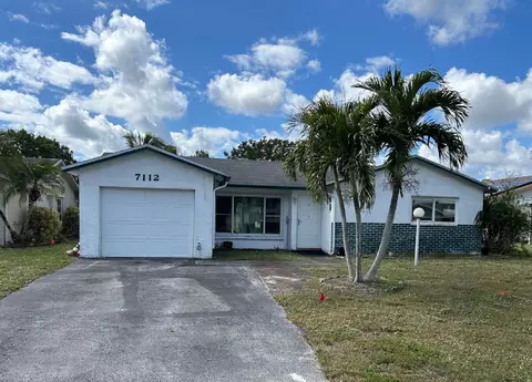 7112 Pine Manor Dr, Lake Worth, FL 33467