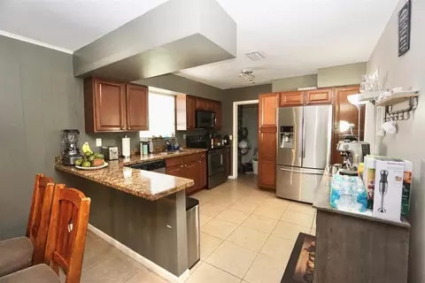 4751 NW 4th, Plantation, FL 33317