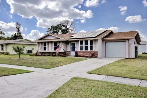 714 SW Ravenswood, Port Saint Lucie, FL 34983
