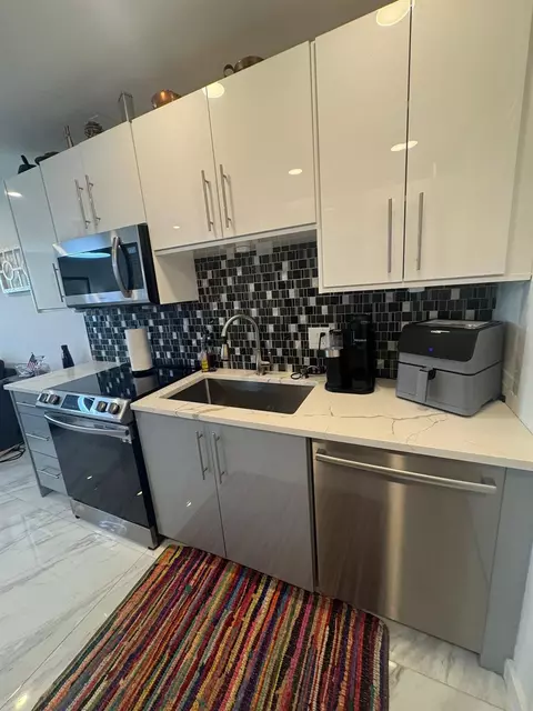 1801 NE 62nd St #209, Fort Lauderdale, FL 33308