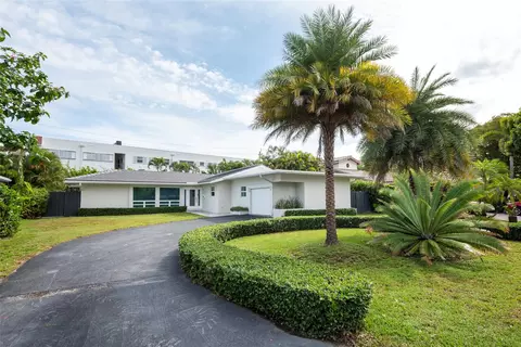 2341 NE 8th, Fort Lauderdale, FL 33304