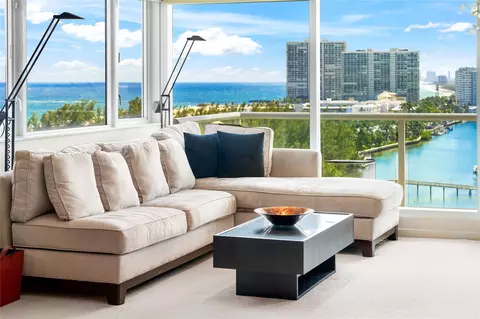3000 Holiday Dr #1603, Fort Lauderdale, FL 33316