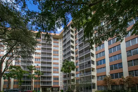 10777 W Sample Rd #718, Coral Springs, FL 33065