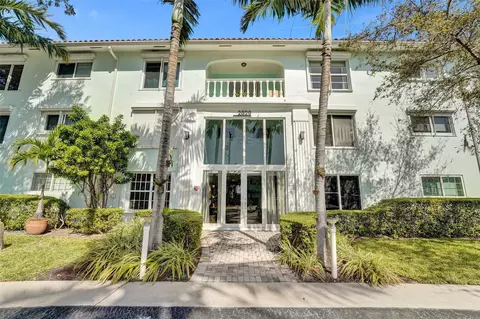 2829 NE 30th St #305, Fort Lauderdale, FL 33306